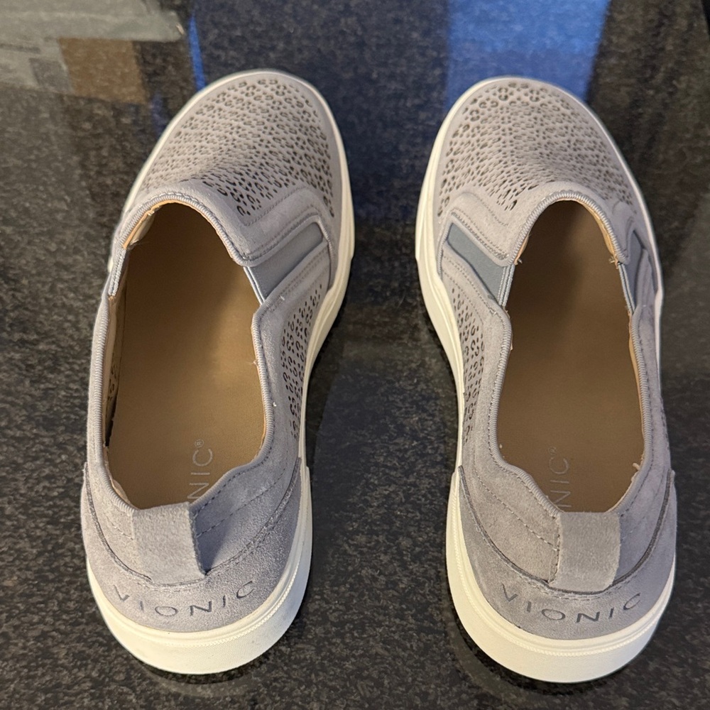 Vionic Women's Light Gray Perforated Slip-On Sneakers